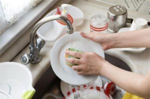 Как правильно мыть посуду